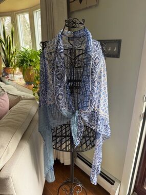 Accessorize Blue & White Printed Tie-Front Kimono